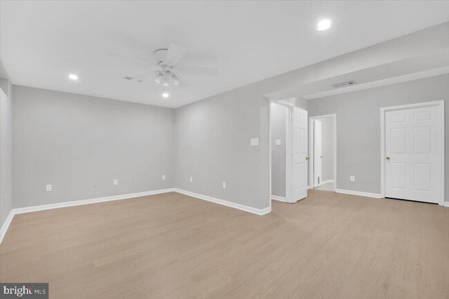 Building Photo - 908 Smartts Ln NE