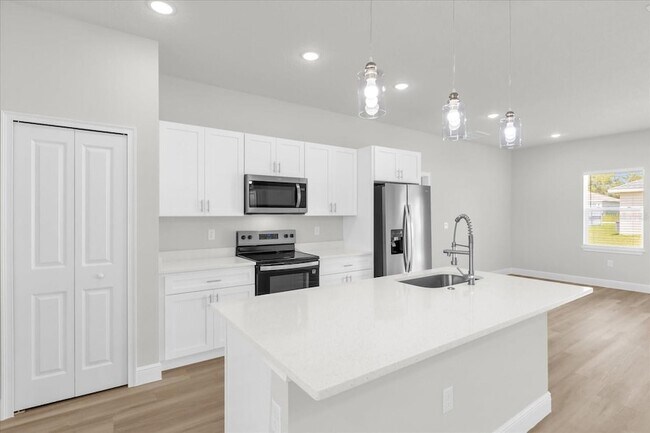 Building Photo - 3935 SW 151st Pl