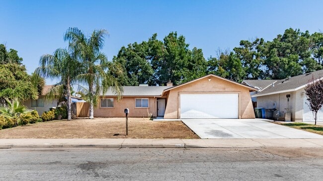 Primary Photo - Sanger Home for Rent
