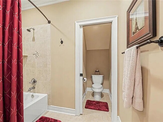 Building Photo - Lease OR Lease to Own