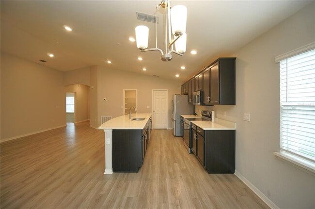 Building Photo - 12221 Cypress Br St