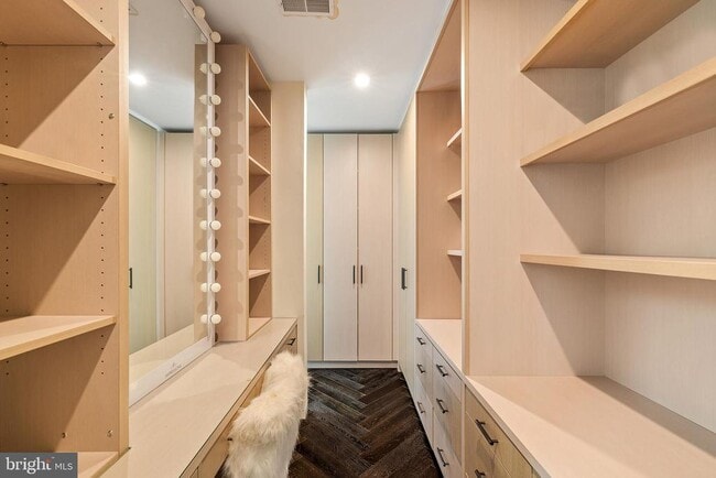 Building Photo - 1727 Delancey St