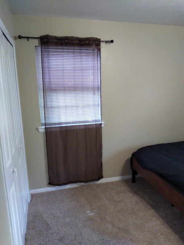 Building Photo - 5716 Saramac Dr