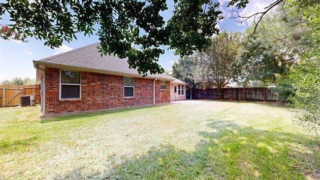 Building Photo - 327 Bernburg Ln