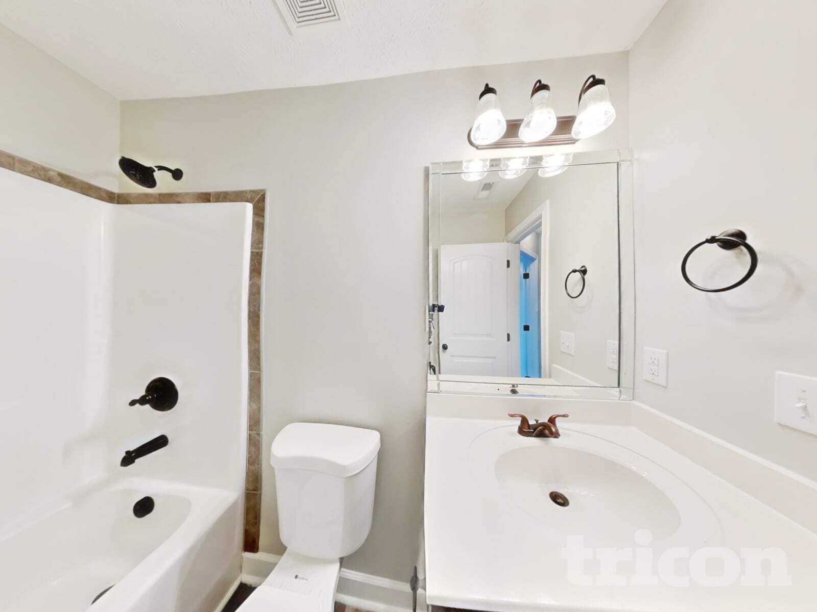 Building Photo - 685 Ellie Nat Dr