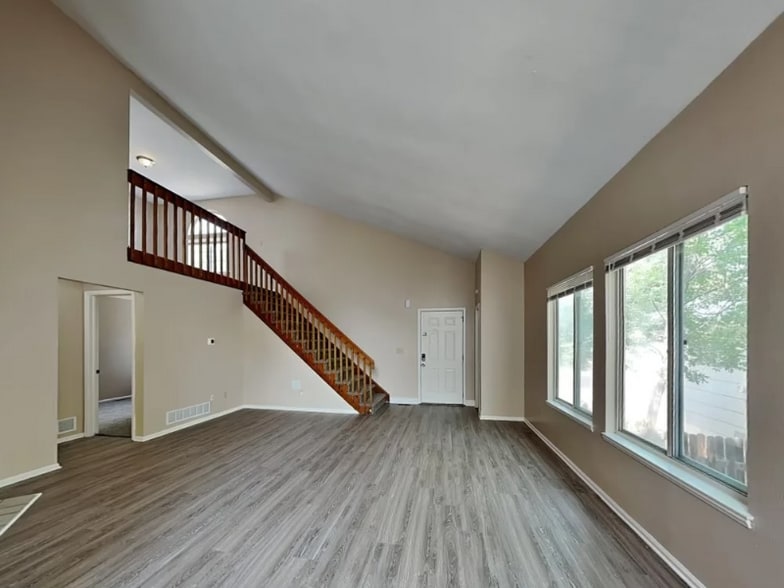 Building Photo - 17776 E Bethany Dr