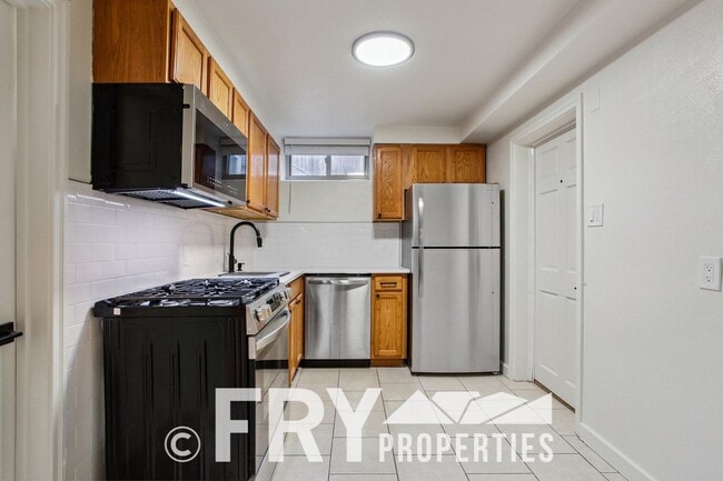 Building Photo - 1415 Ivy St