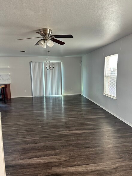 Building Photo - 1308 Devine Drive