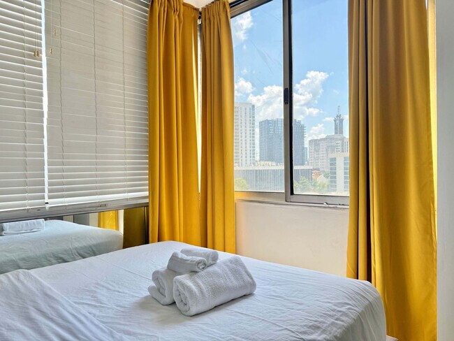 Building Photo - 215 Piedmont Ave NE