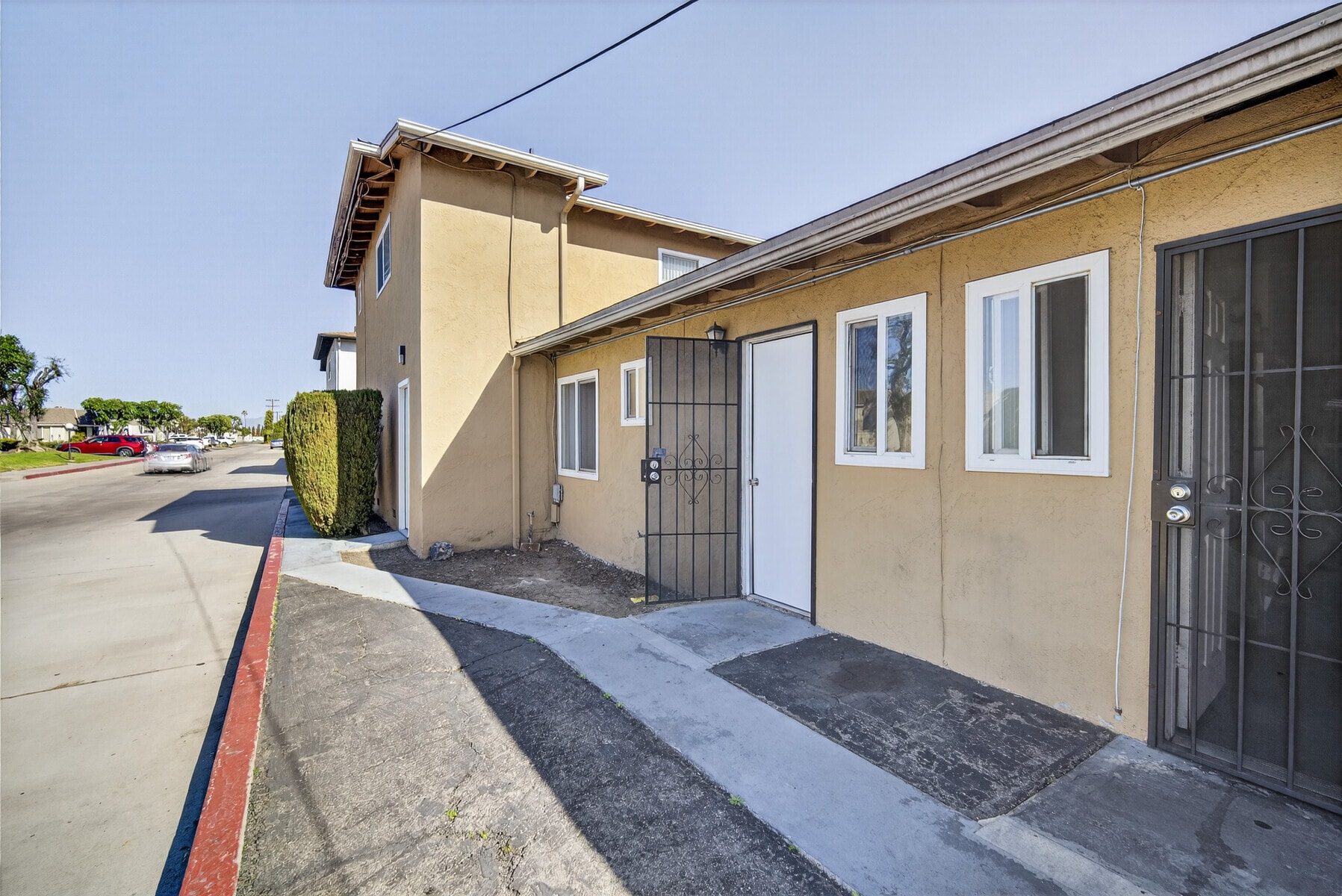 Building Photo - 2100 W Ball Rd