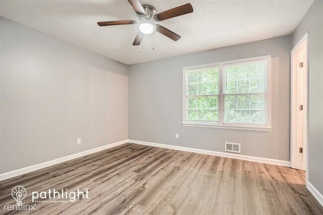 Building Photo - 3 br, 2 bath House - 847 Raintree Way SE UNIT