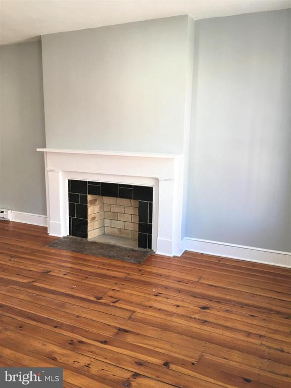 Building Photo - 25 W Boscawen St