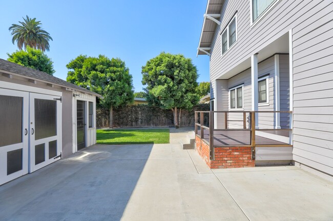 Building Photo - Gorgeous Home in Old Towne Orange