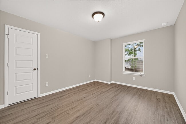 Building Photo - 30359 Limber Pines Dr