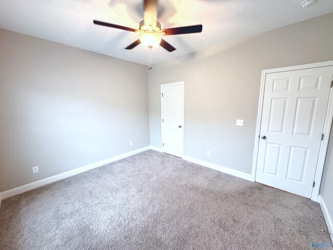 Building Photo - 29419 Canoe Cir NW