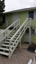 Building Photo - 305 S K St
