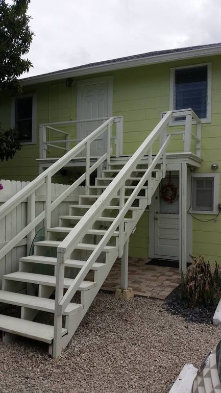 Building Photo - 305 S K St