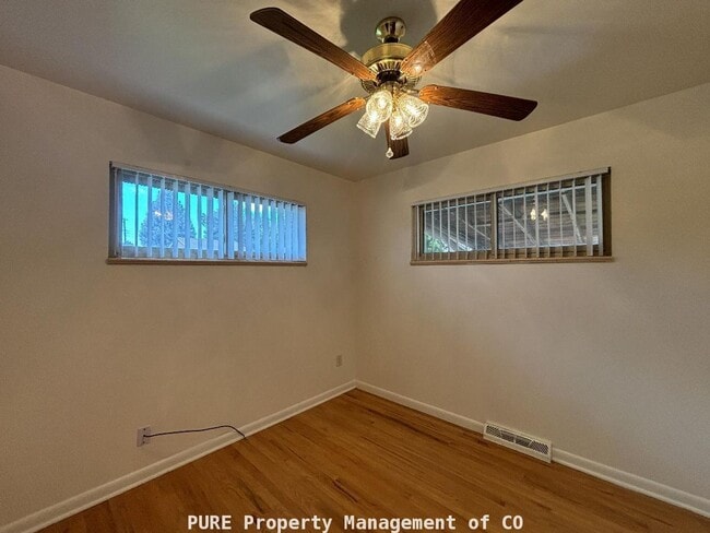 Building Photo - 3 bedroom ranch style home with 2-car garage!