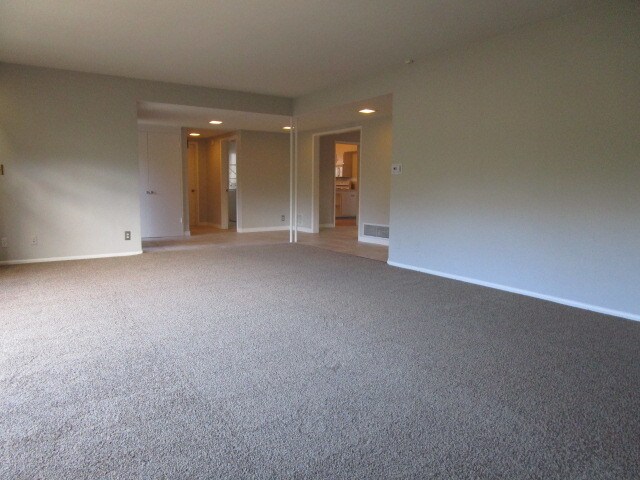 Building Photo - 15500 Del Gado Dr