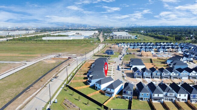 Building Photo - 10326 Penryn Frst Trl