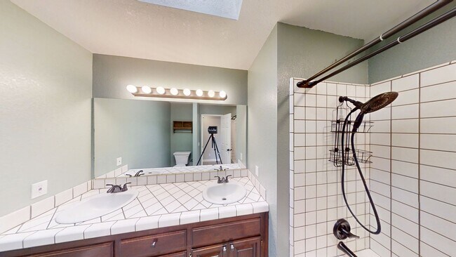 Building Photo - Charming 3 bed 2 bath Home in Yucaipa, Ca.