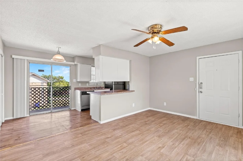 Building Photo - 1625 Mary K Ln