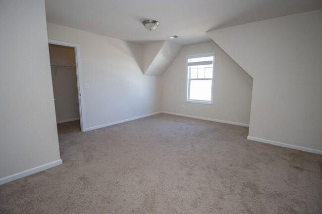 Building Photo - 141 Hay Meadow Ln