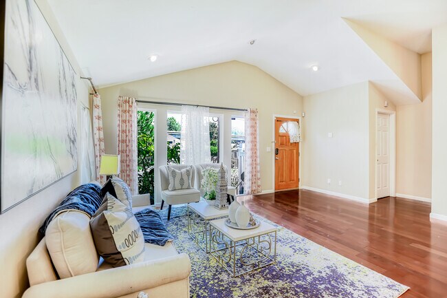 Building Photo - 617 Liberty St