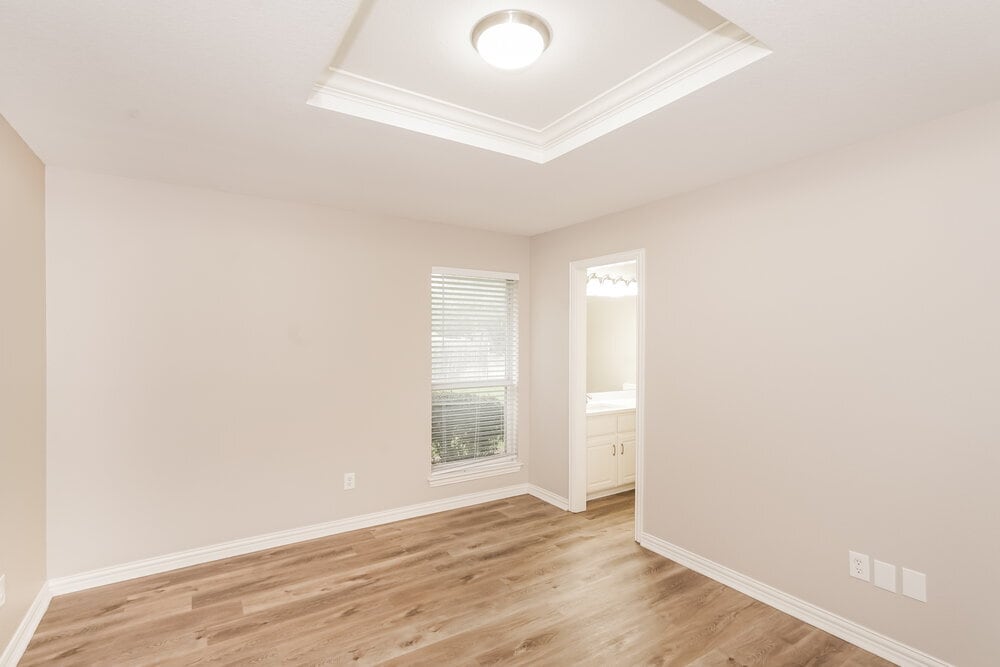 Building Photo - 708 St Johns Dr