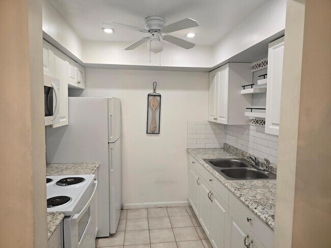 Building Photo - 151 SW 134th Way