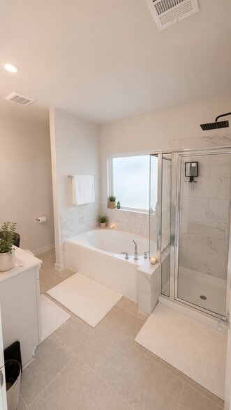 Building Photo - 2405 Village Azalea Dr
