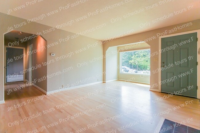 Building Photo - 14909 SE Mill St