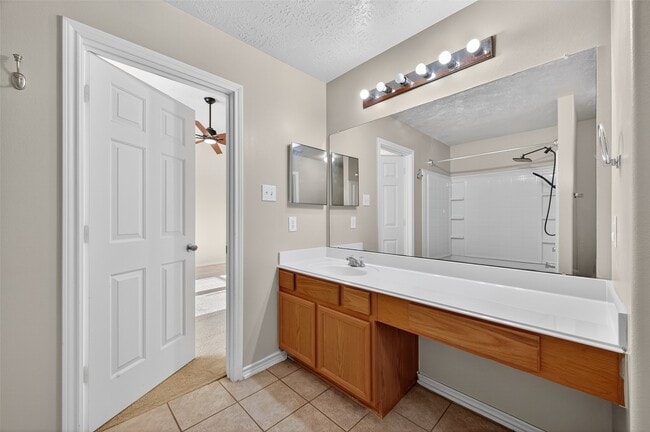 Building Photo - 5454 Cilantro Ln
