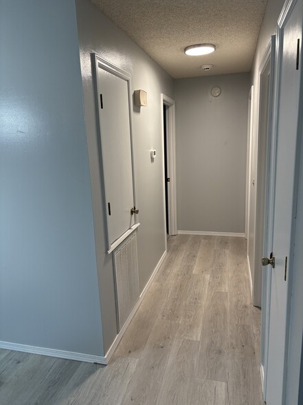 Building Photo - 1021 Cedar St