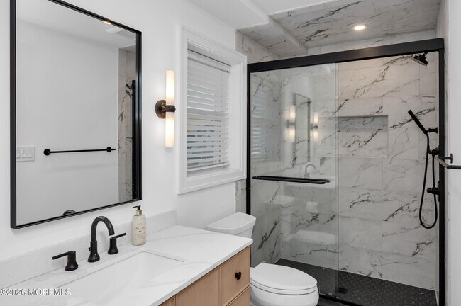 Building Photo - 29 4th Ave