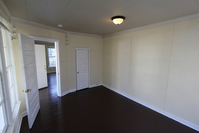 Building Photo - 232 Columbia Ave