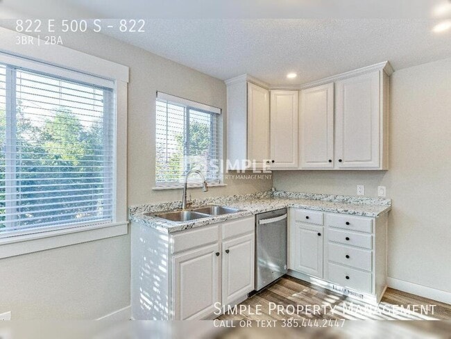 Building Photo - 822 500 S