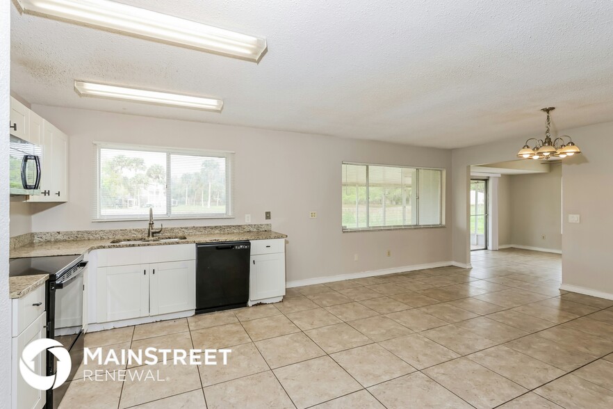 Building Photo - 1257 Linmoor Cir NE