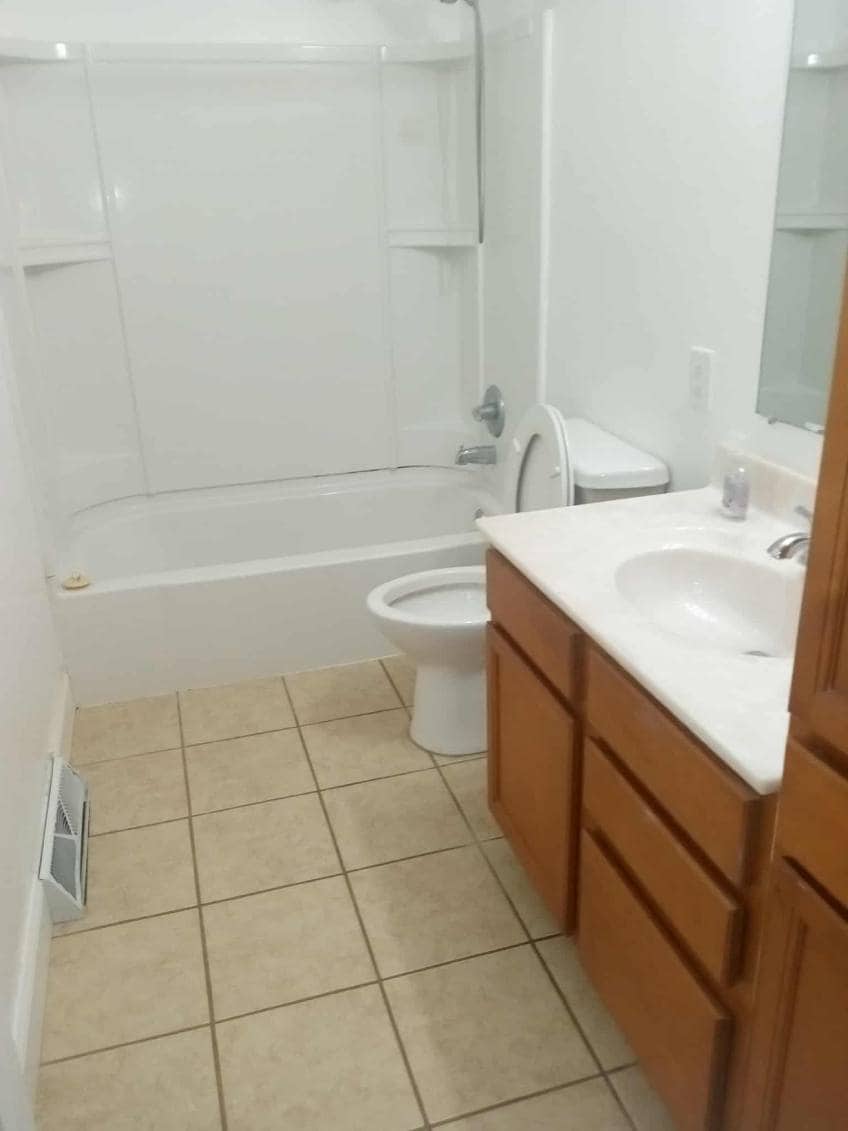 Building Photo - 218 Hunter St