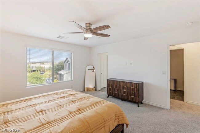 Building Photo - 976 Bluebell Brook St