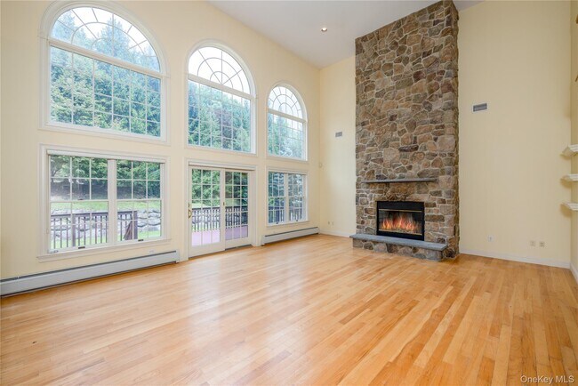 Building Photo - 23 Sandyfields Ln