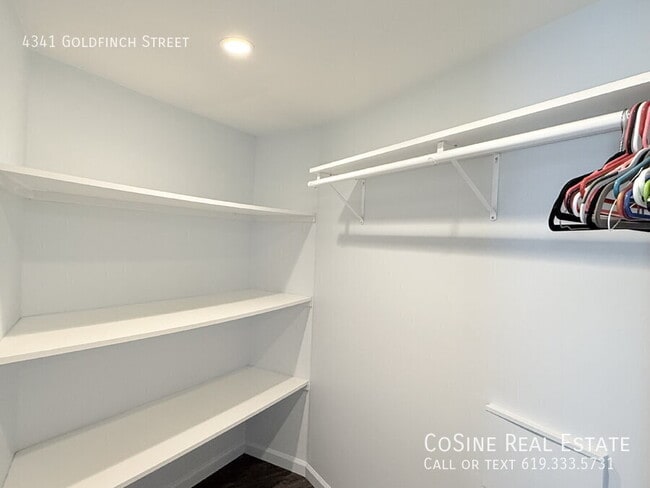 Building Photo - 4341 Goldfinch St