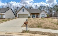 Building Photo - 649 Wild Horse Ln