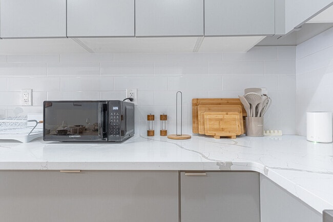 Building Photo - 1255 Decatur St