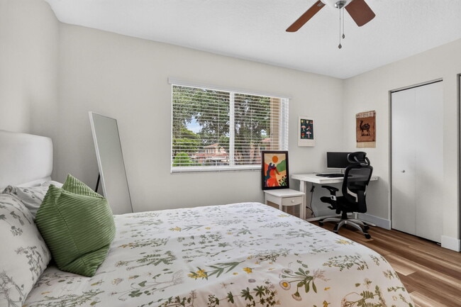 Building Photo - 9899 Kamena Cir