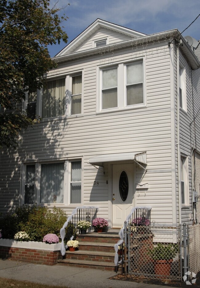 Building Photo - 38 1st St
