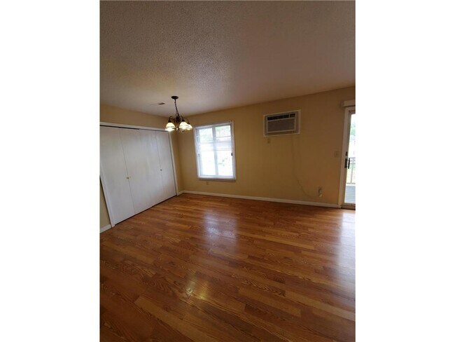 Building Photo - 926 Wescott Trail