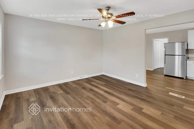 Building Photo - 7112 David Ave