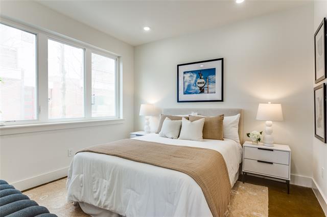 Building Photo - 349 College Ave