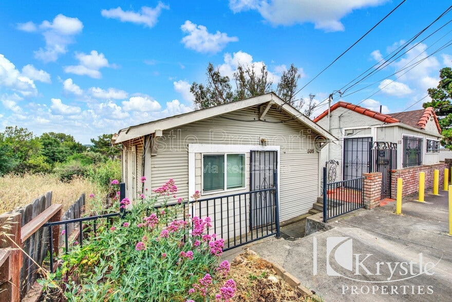 Building Photo - 505 Hichborn St